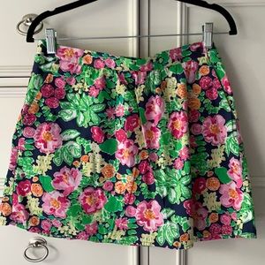 Lilly Pulitzer Mini Skirt SZ M with pockets